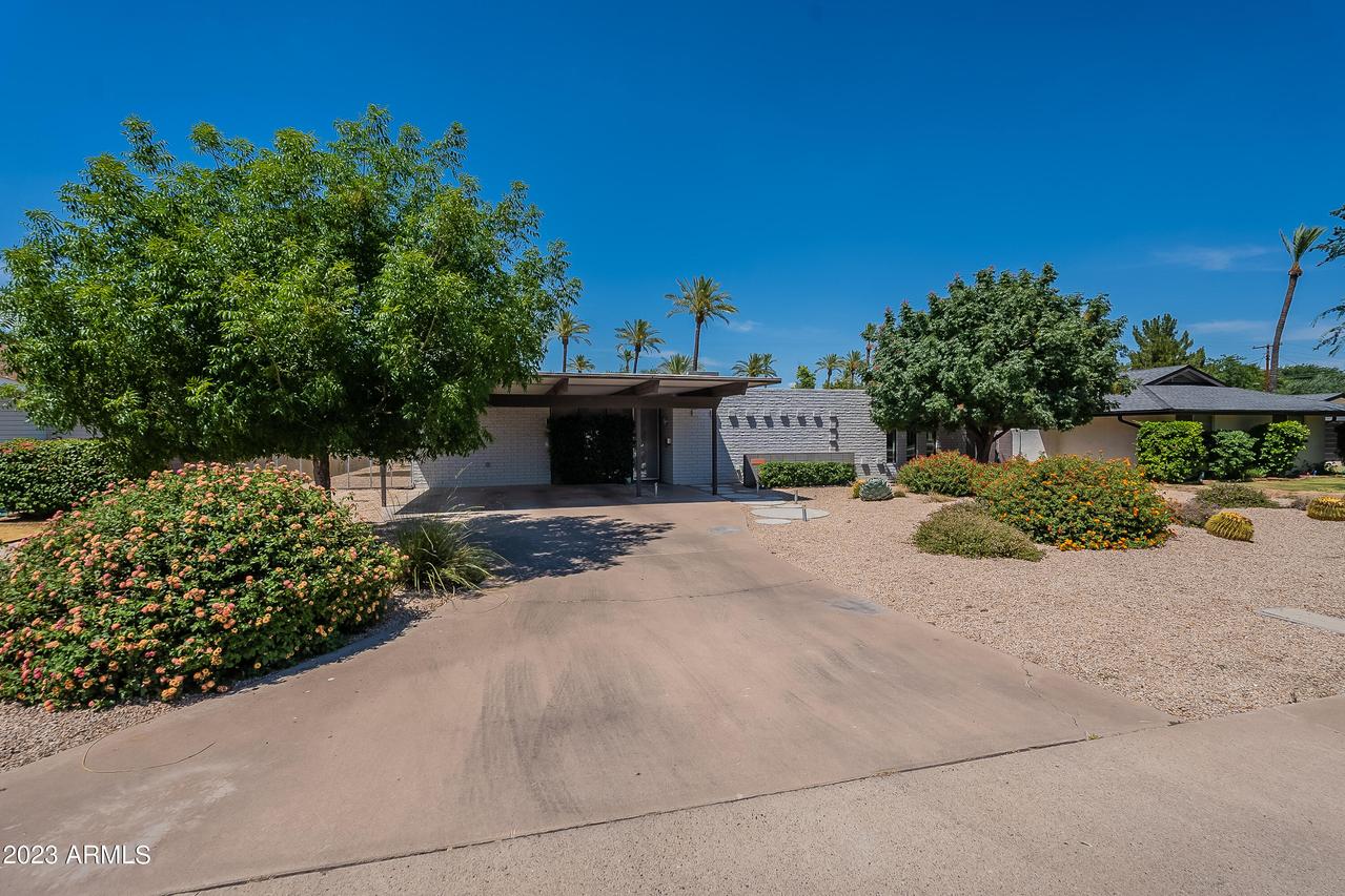 1124 W Myrtle Ave., Phoenix, AZ 85021