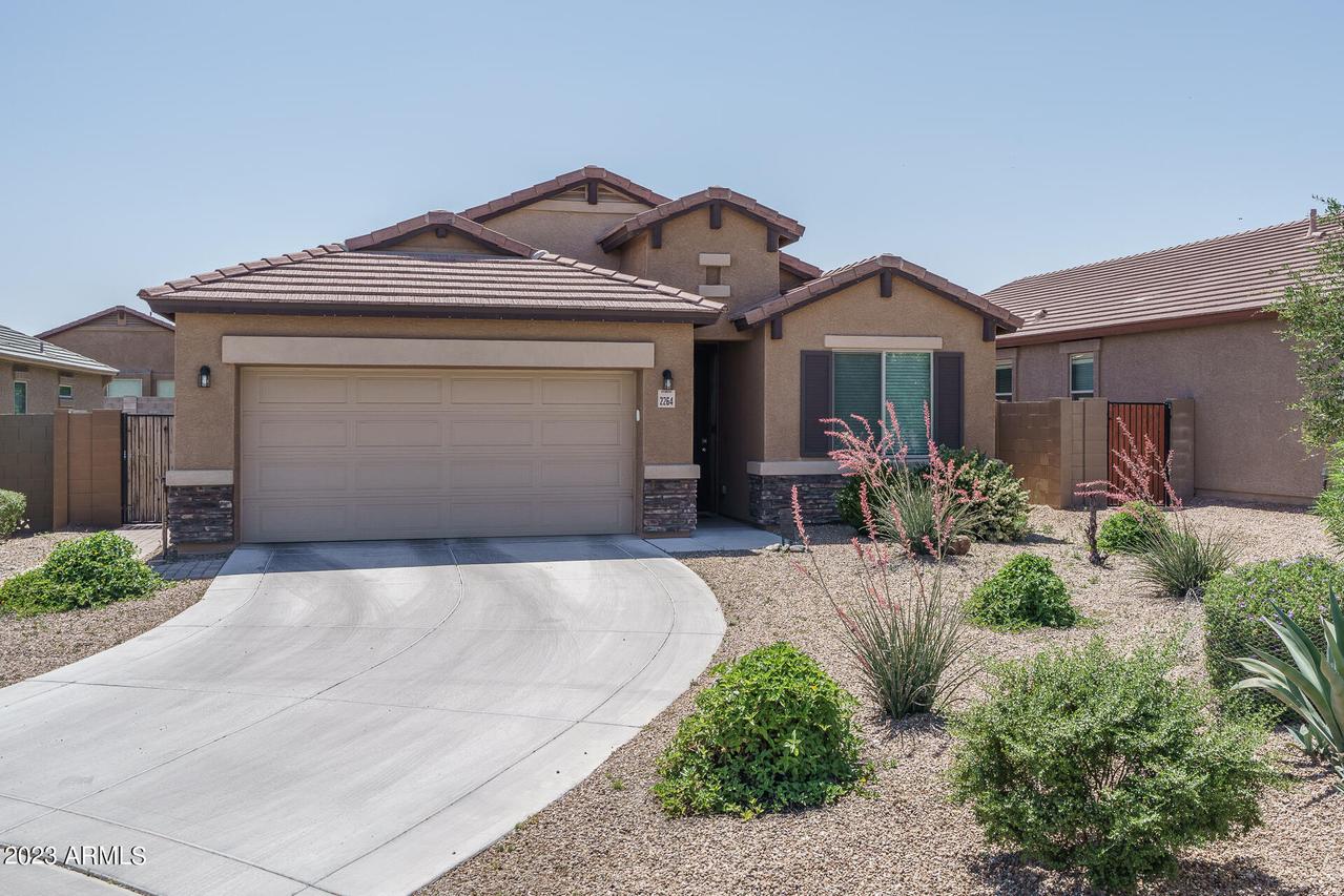 2264 S 235th Dr., Buckeye, AZ 85326
