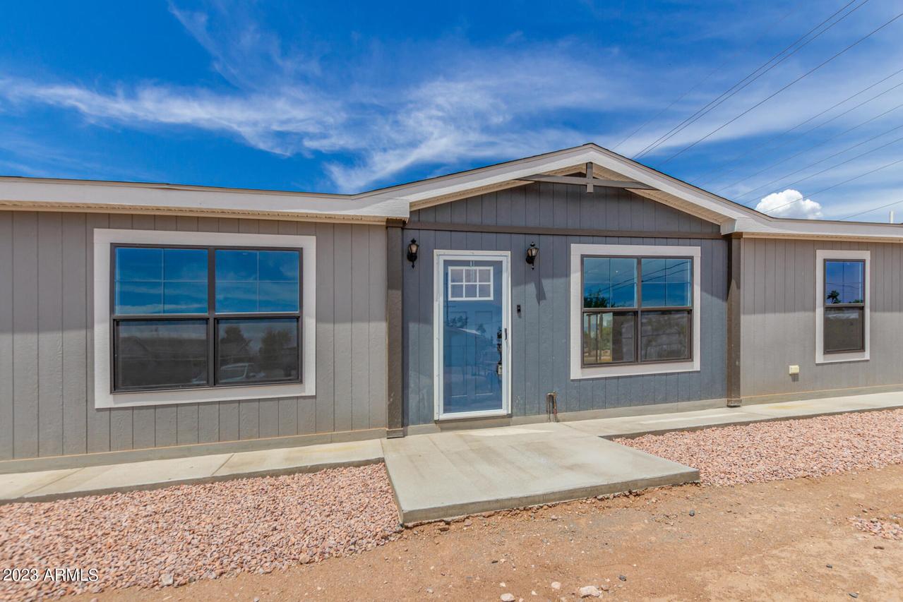 262 S Cactus Rd., Apache Junction, AZ 85119