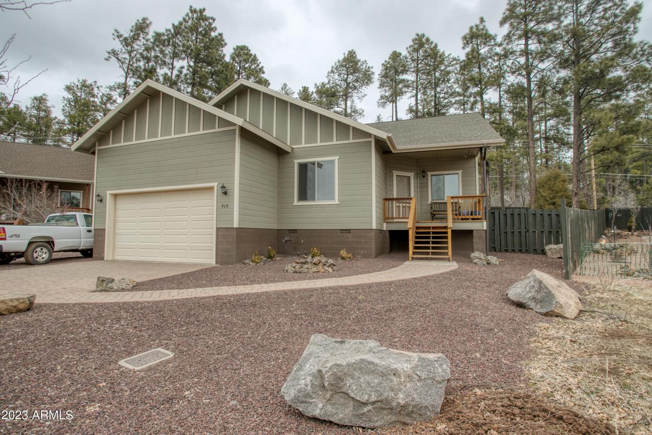 910 W Yeager Ln., Show Low, AZ 85901