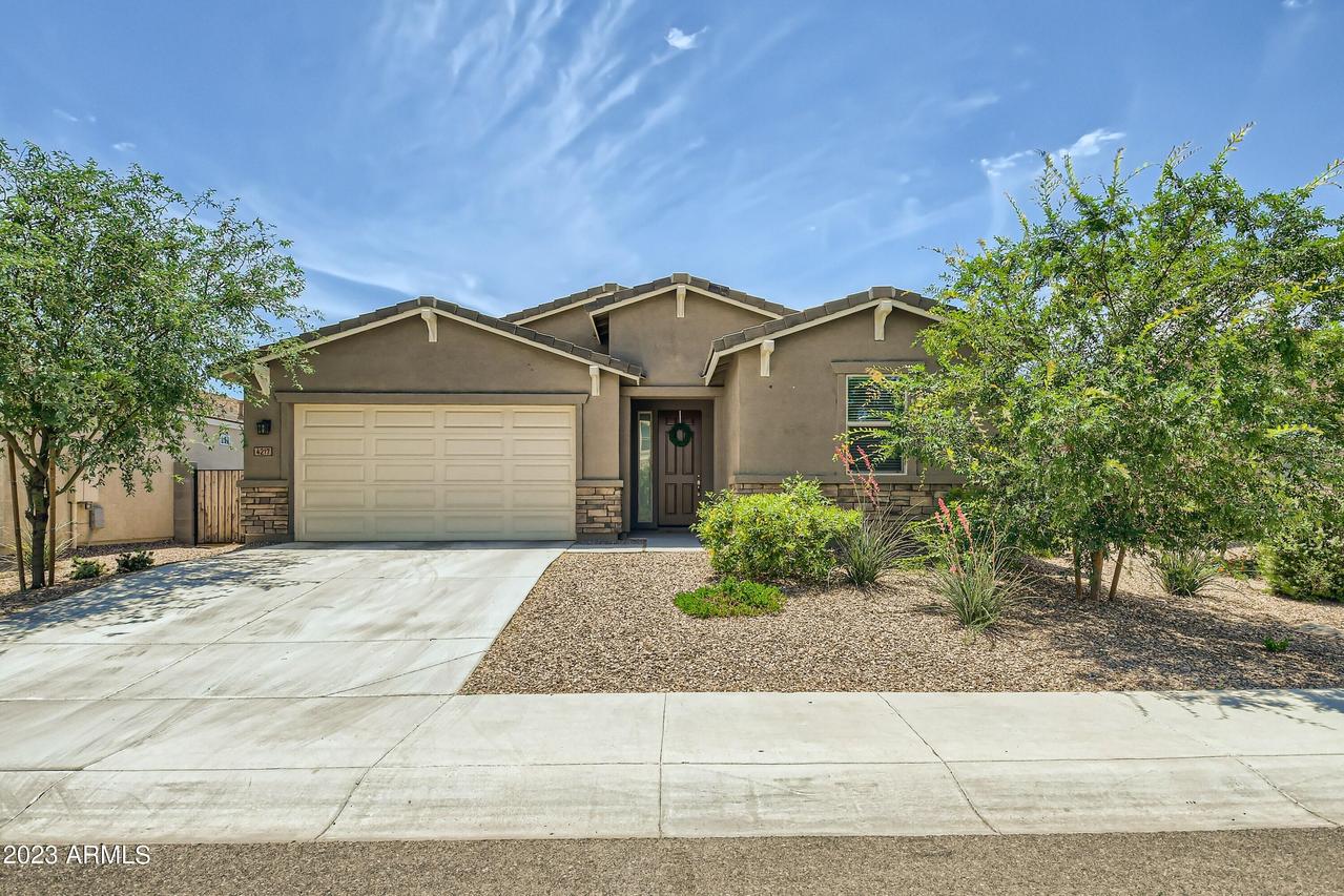 4217 W Crossflower Ave., San Tan Valley, AZ 85144