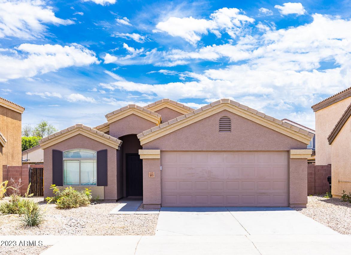 5813 S 32nd Ln., Phoenix, AZ 85041