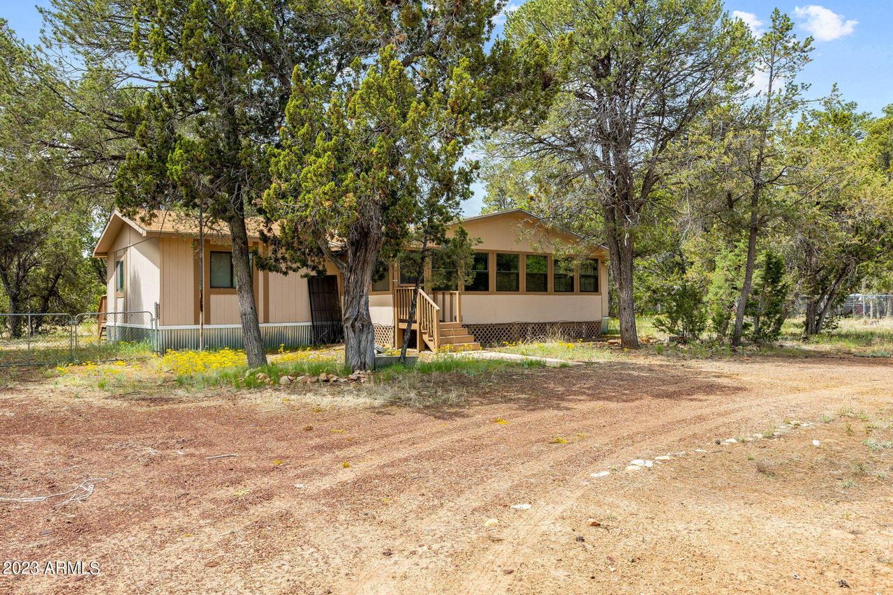 3067 Ponderosa Rd., Overgaard, AZ 85933