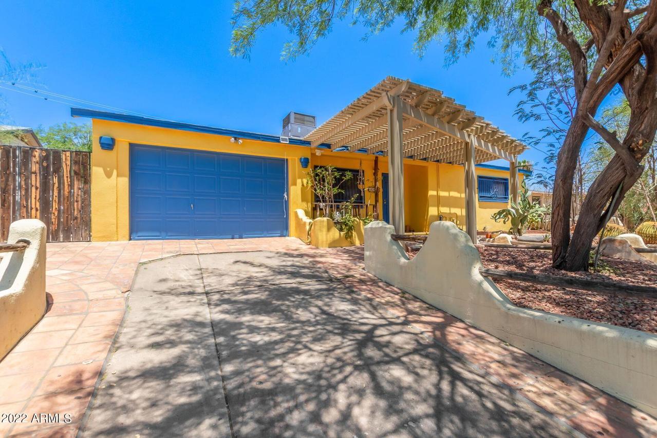 1208 E Mercer Ln., Phoenix, AZ 85020