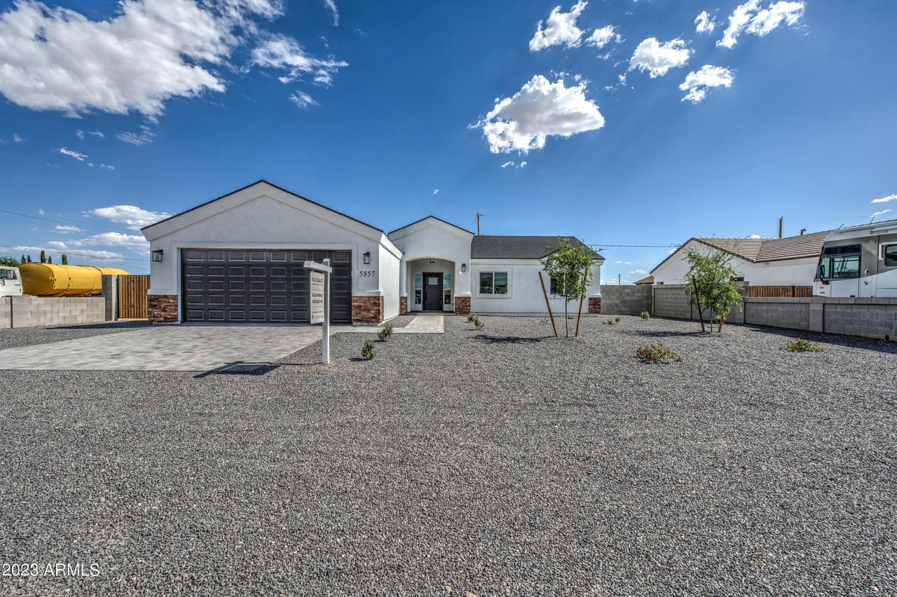 5857 E Fox Hollow Ln., San Tan Valley, AZ 85140