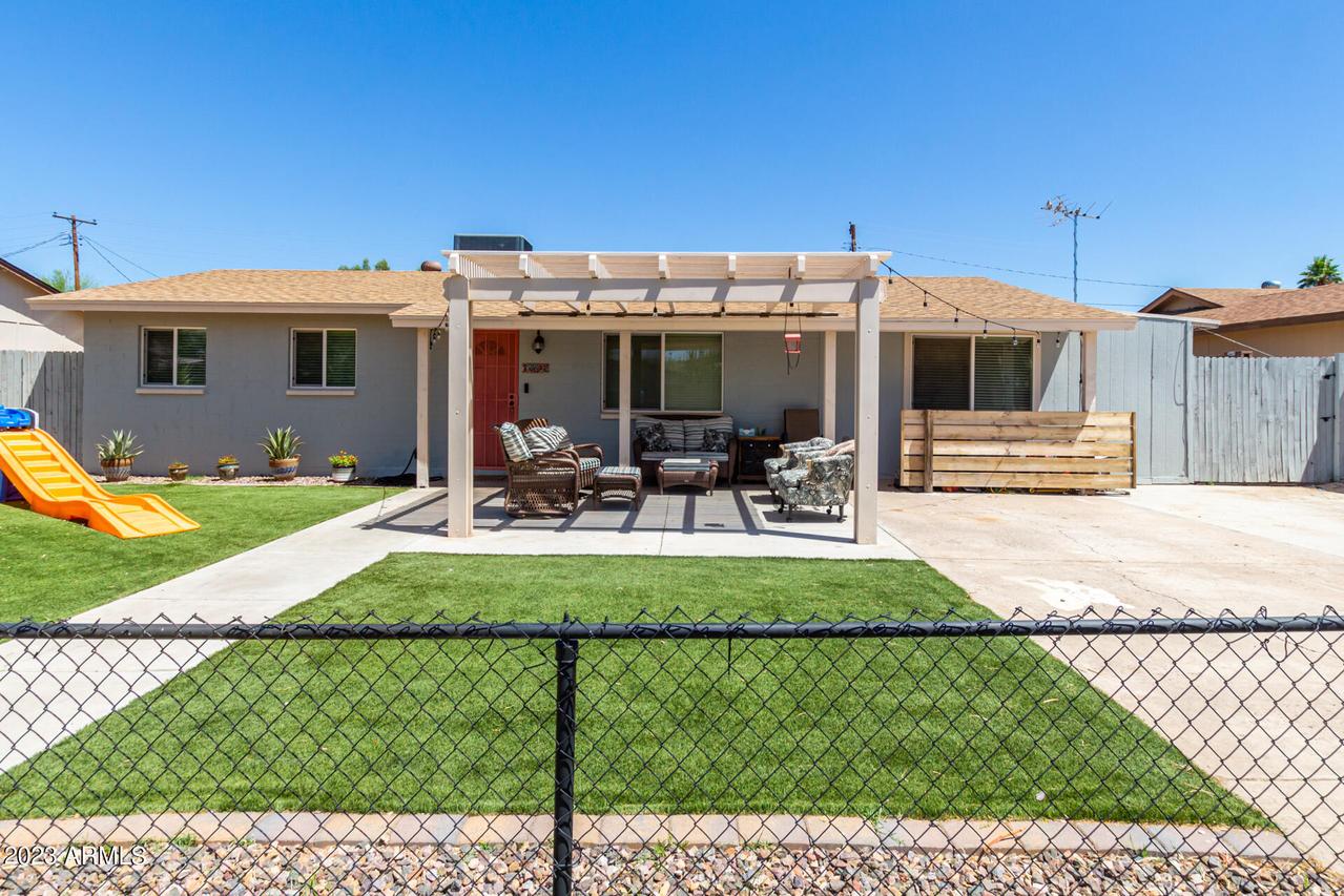 8702 E Emelita Ave., Mesa, AZ 85208