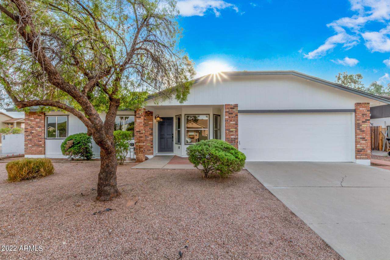 1210 N Palm St., Gilbert, AZ 85234