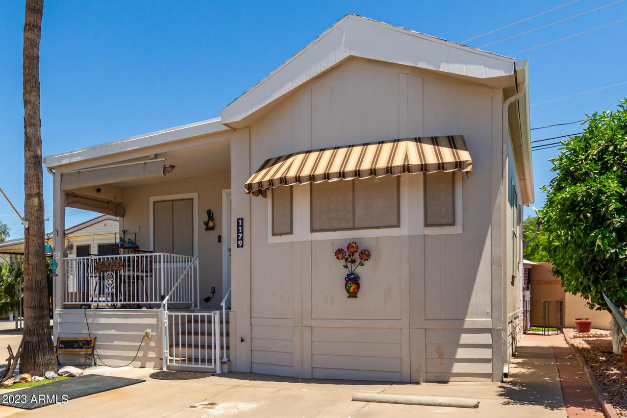 1179 S Kiowa Cir., Apache Junction, AZ 85119