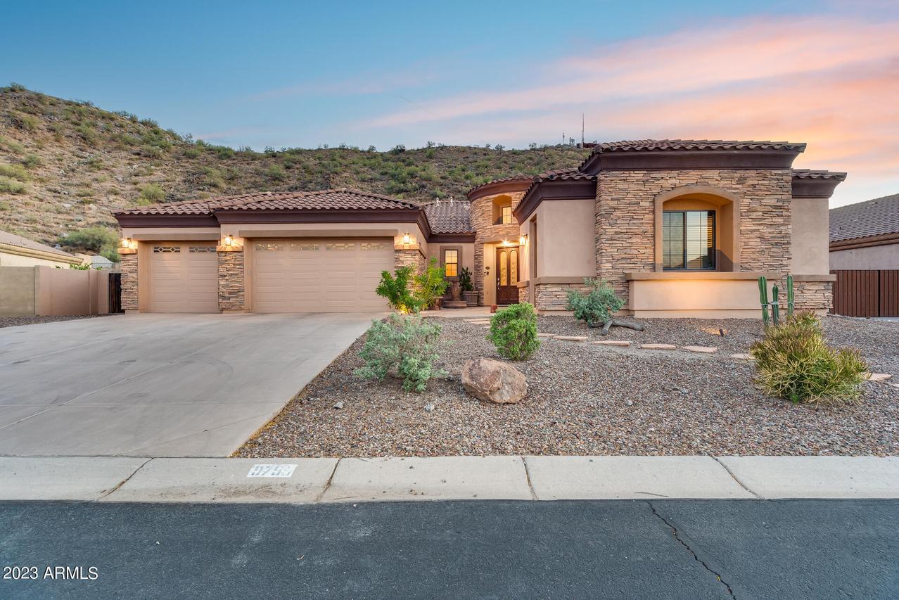 9759 E Inglewood Cir., Mesa, AZ 85207