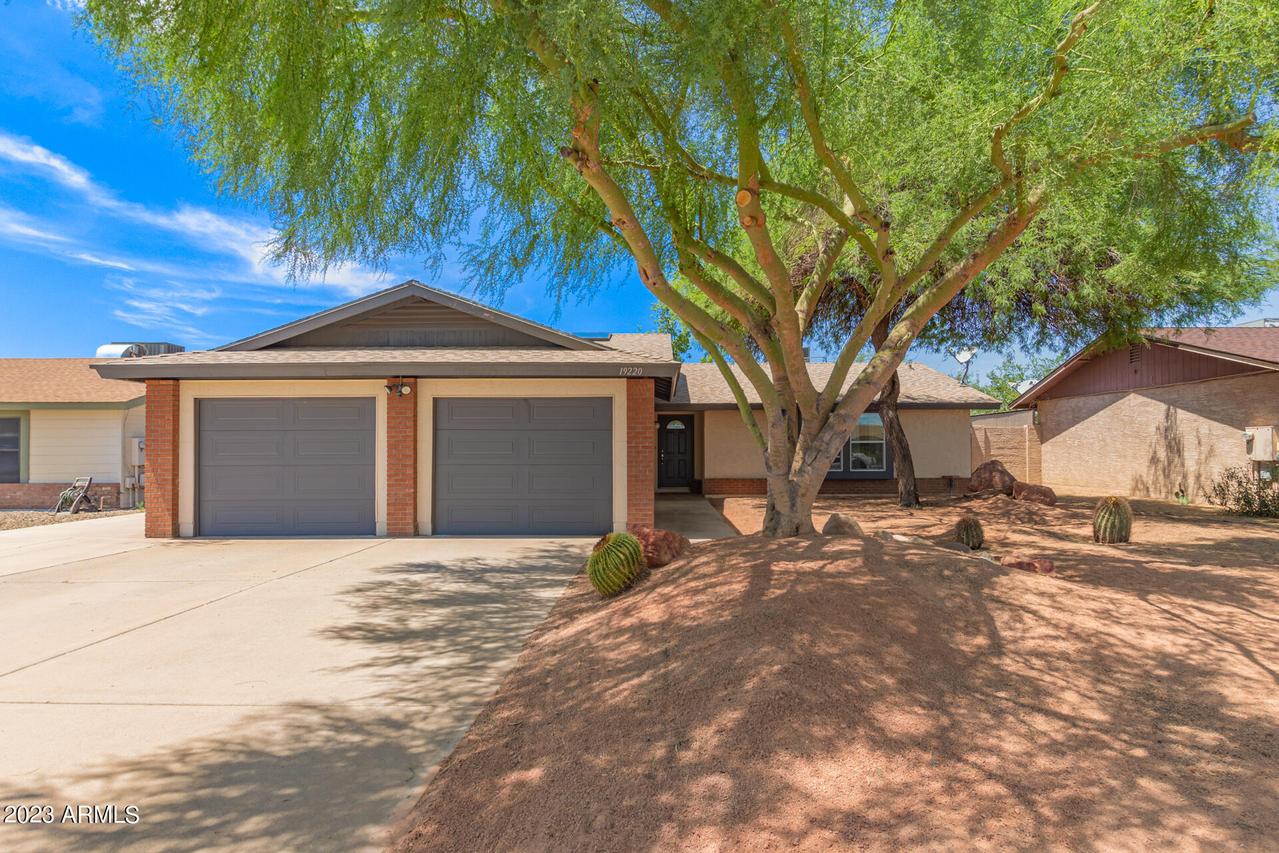 19220 N 5th Ave., Phoenix, AZ 85027