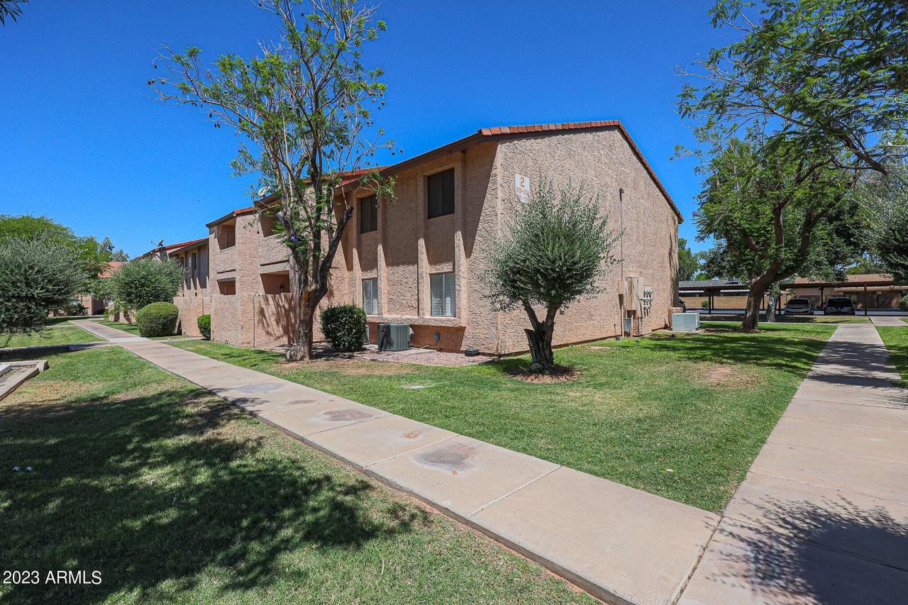 1942 S Emerson St. #103, Mesa, AZ 85210