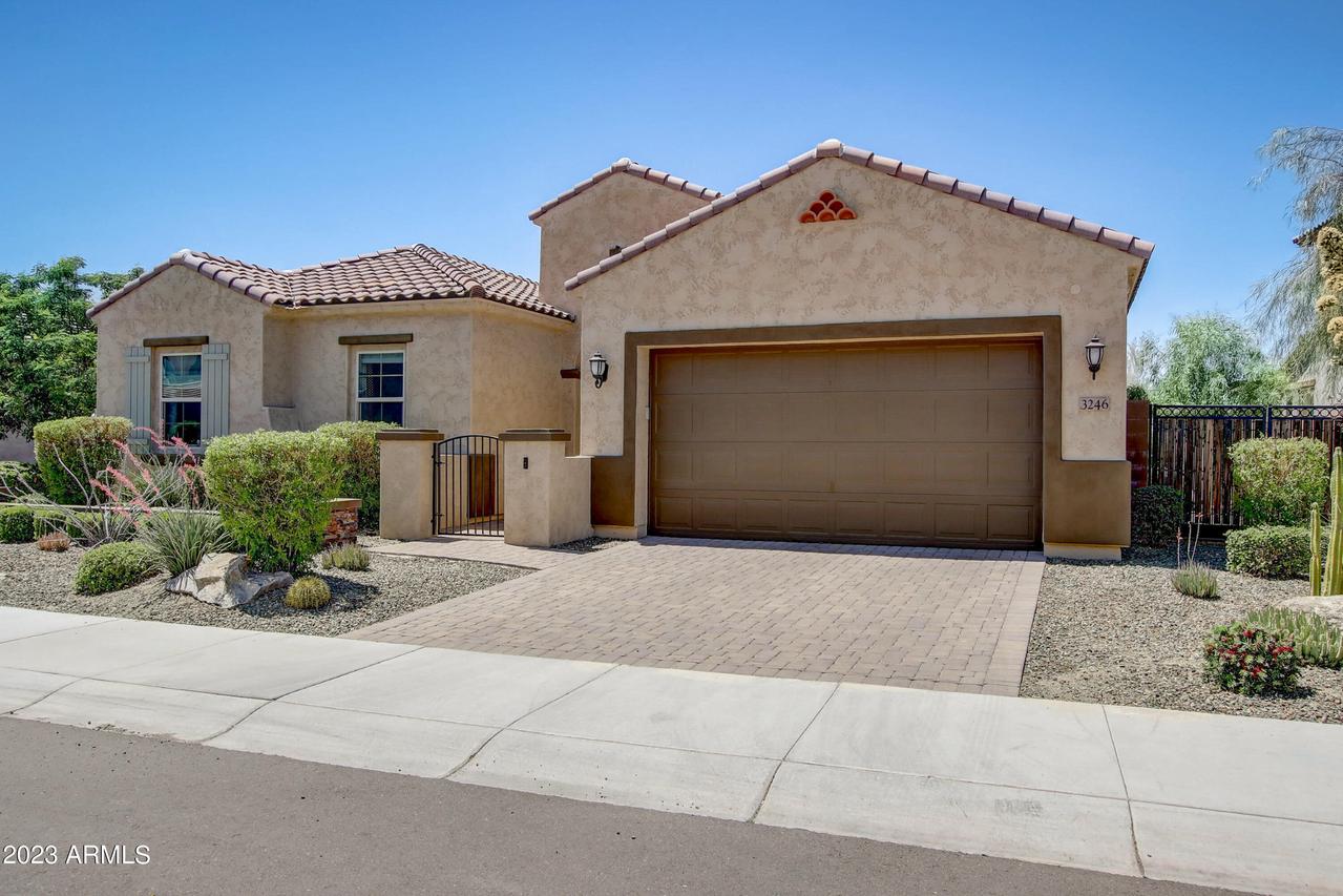 3246 E Bryce Ln., Phoenix, AZ 85050