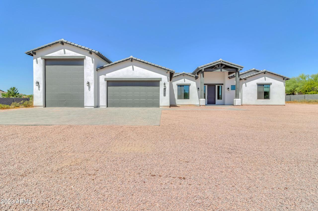 38024 N 11th Ave., Phoenix, AZ 85086