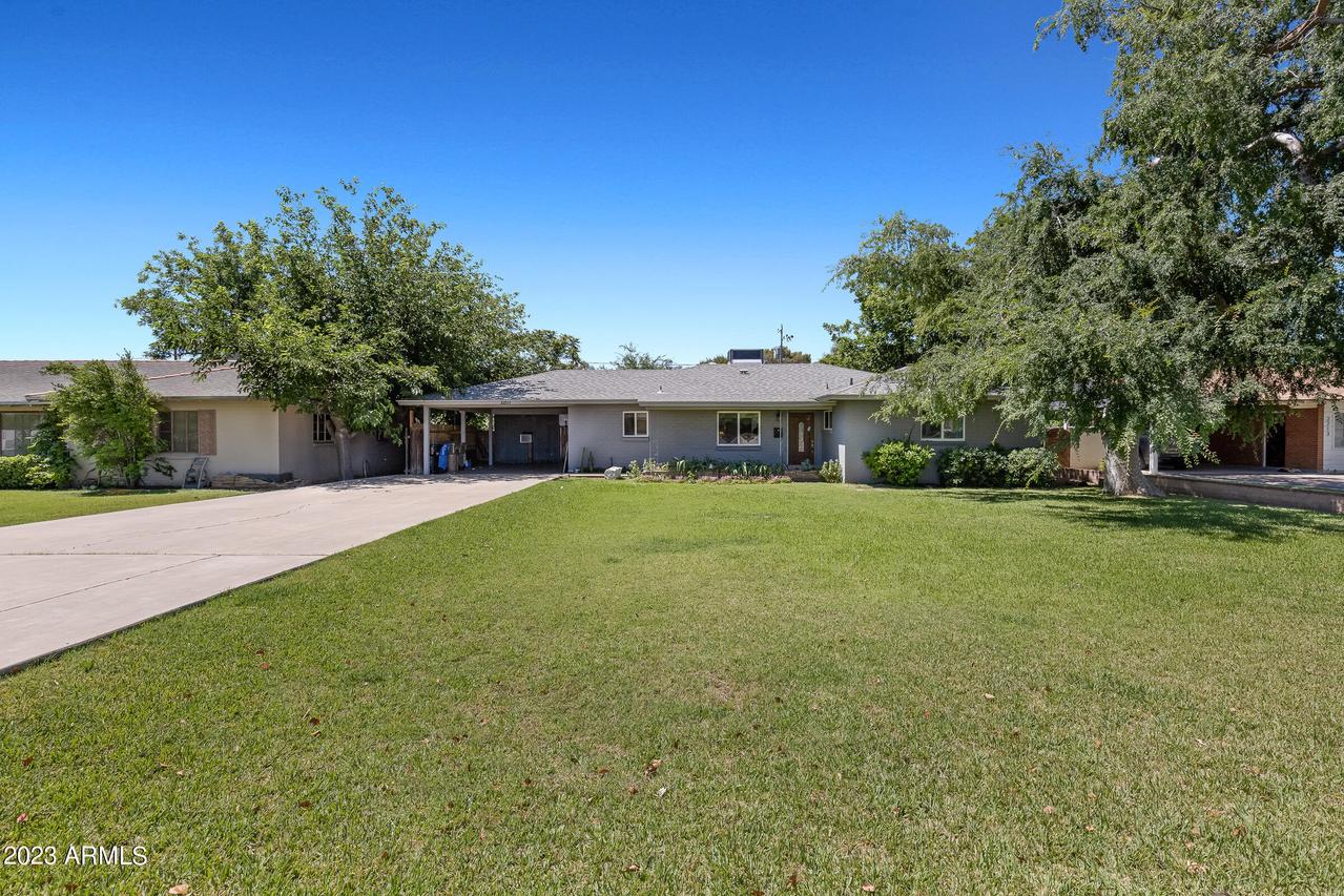 2207 W Thomas Rd., Phoenix, AZ 85015