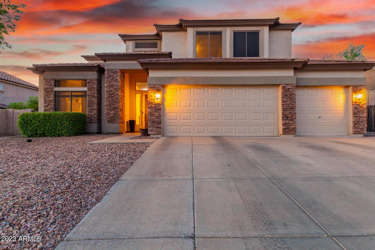 8148 E Sienna St., Mesa, AZ 85207