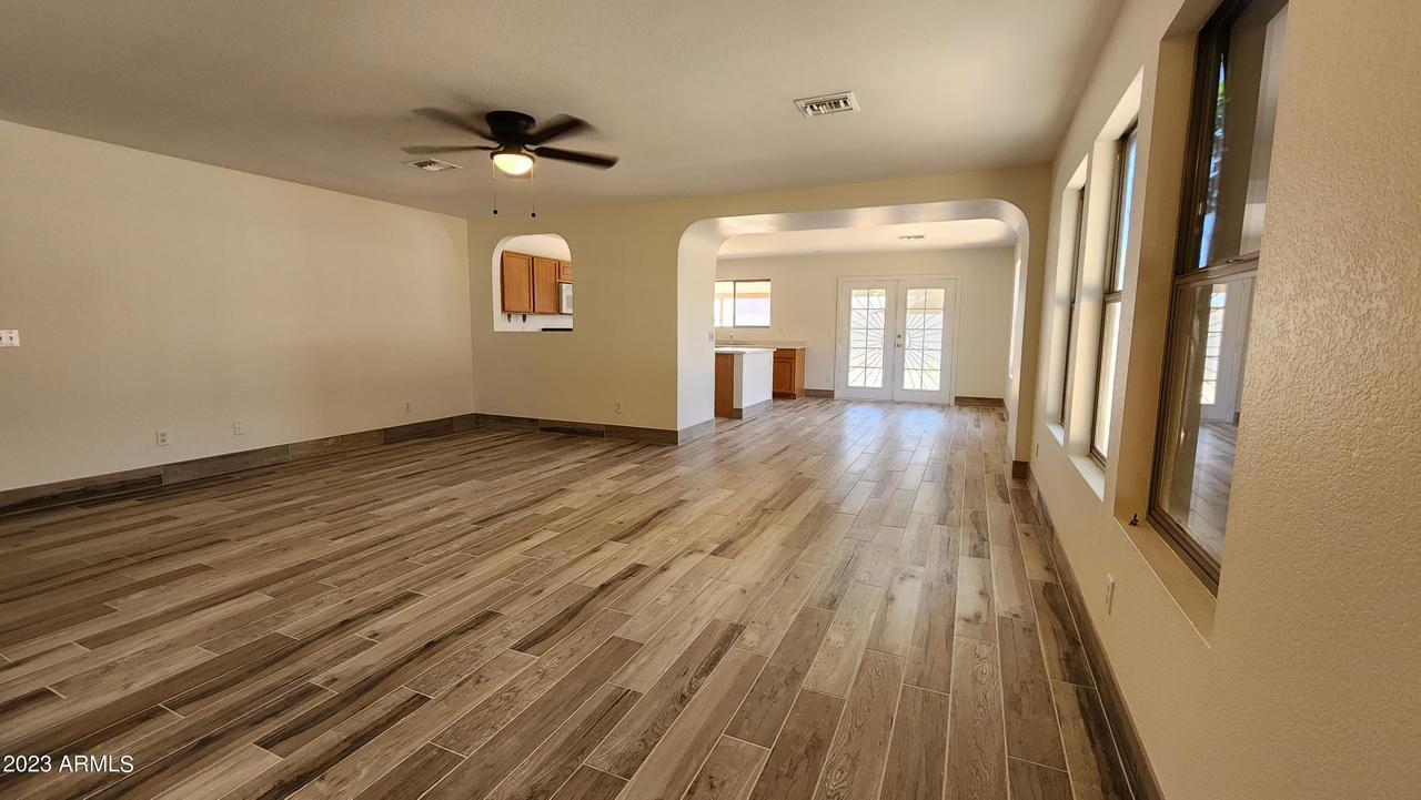 10548 W Angels Ln., Peoria, AZ 85383
