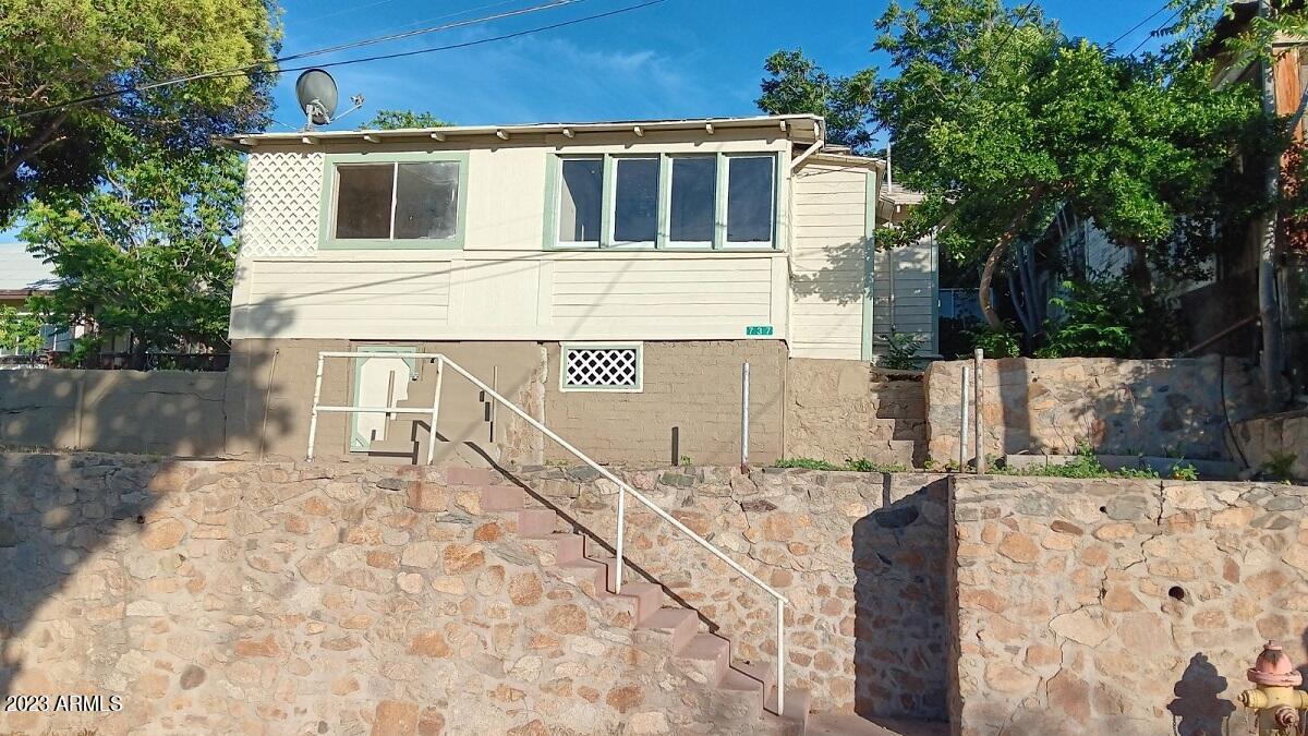 737 W Smith St., Miami, AZ 85539