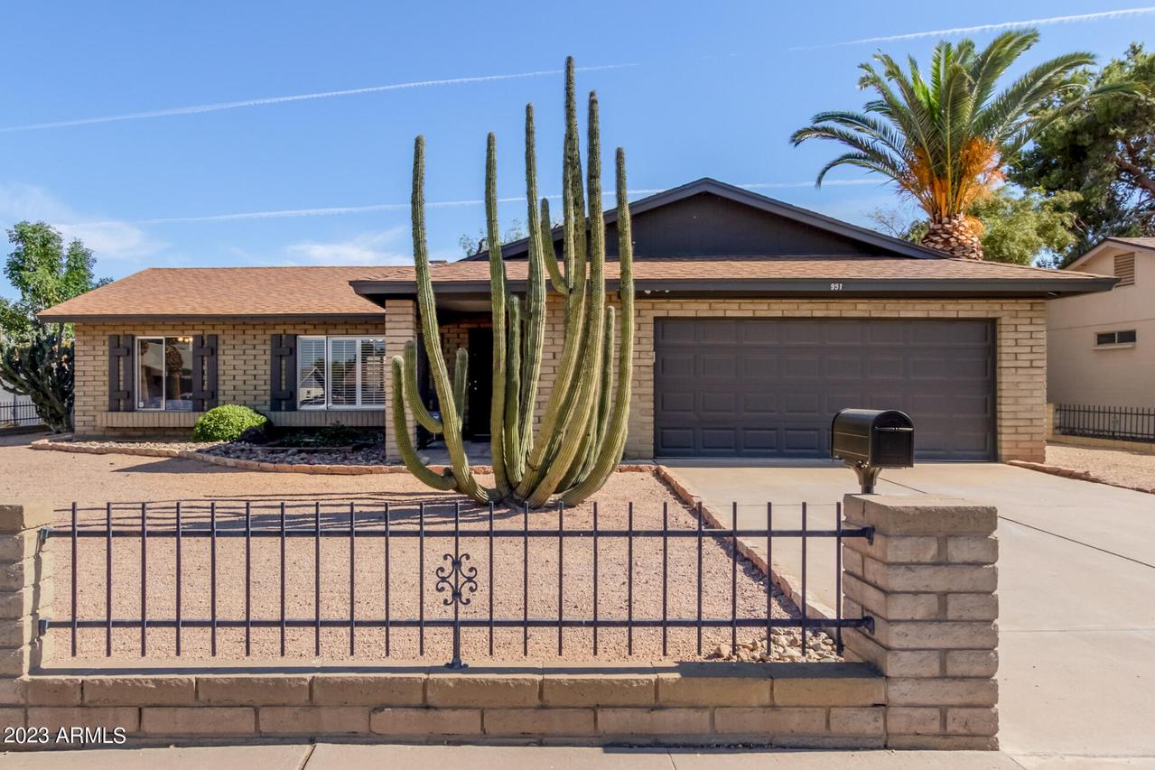 951 W La Jolla Dr., Tempe, AZ 85282