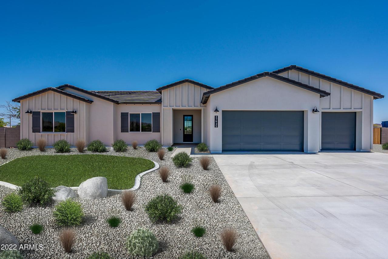 934 W Patrick Pl., San Tan Valley, AZ 85143