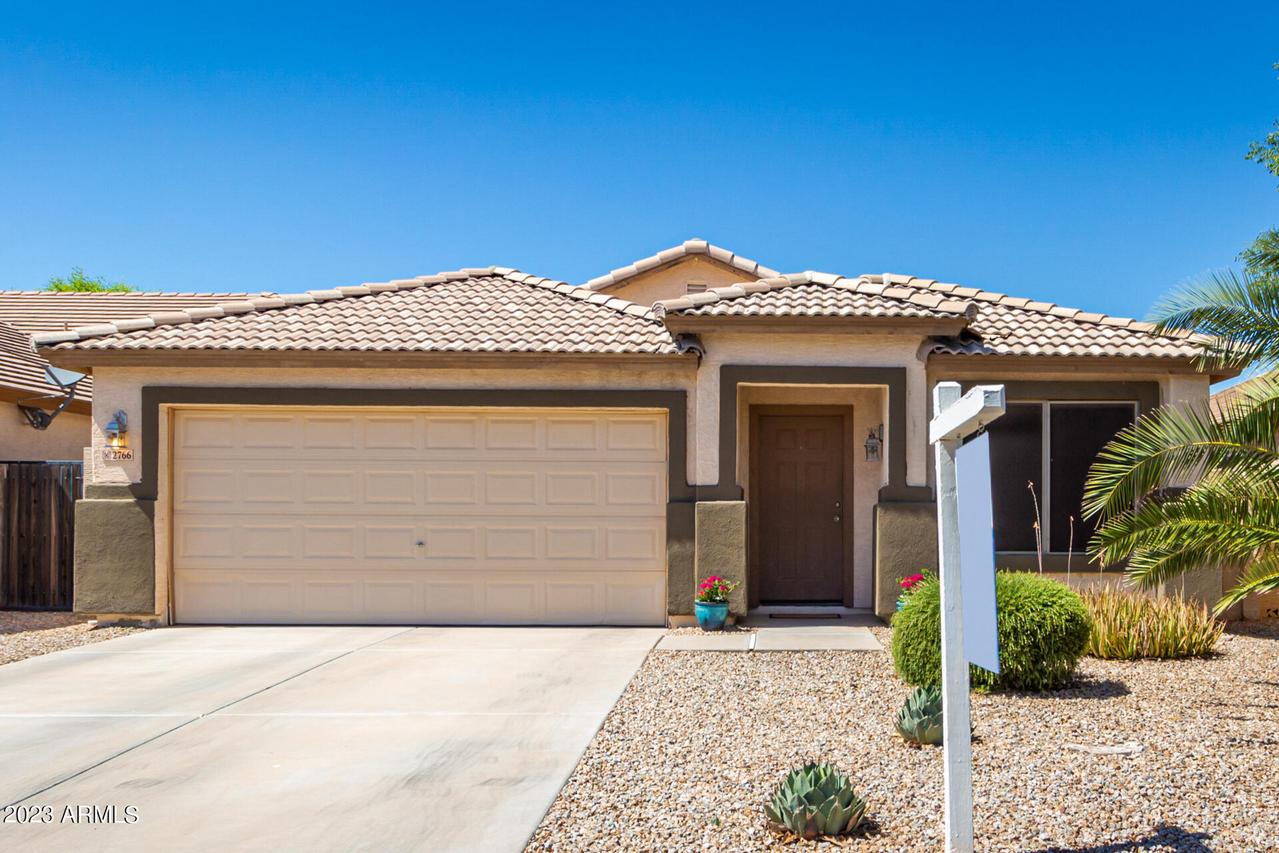 2766 E Silversmith Tr., San Tan Valley, AZ 85143
