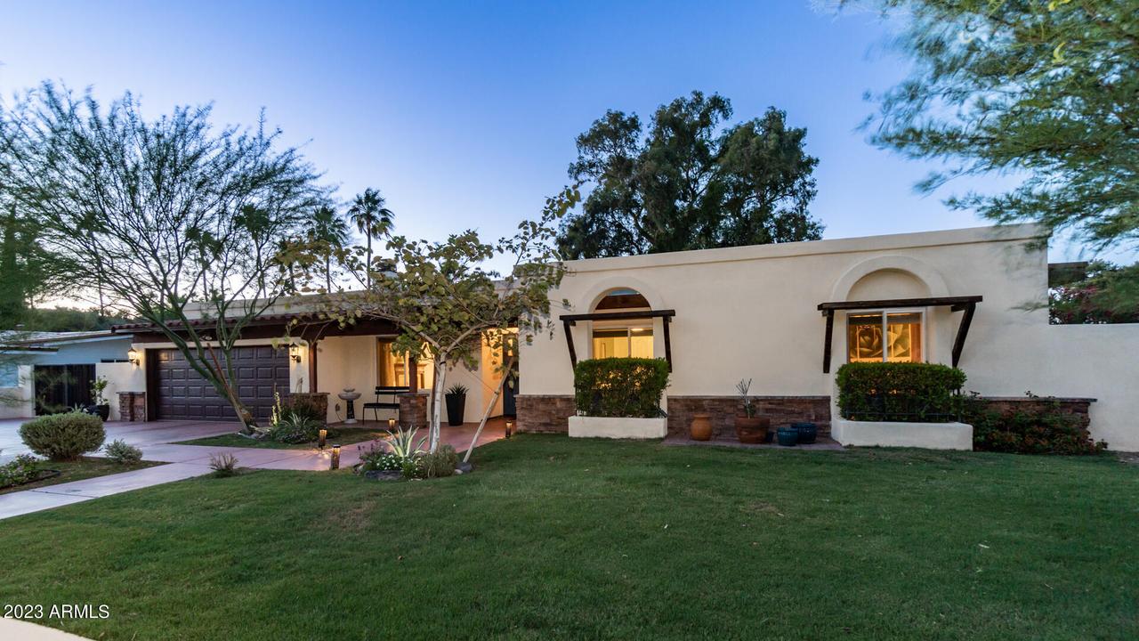 136 W Thunderbird Rd., Phoenix, AZ 85023