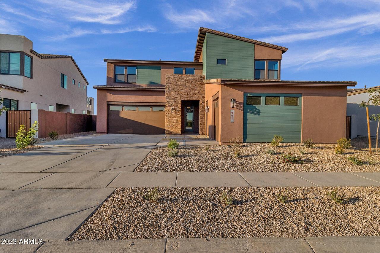 908 E Buist Ave., Phoenix, AZ 85042