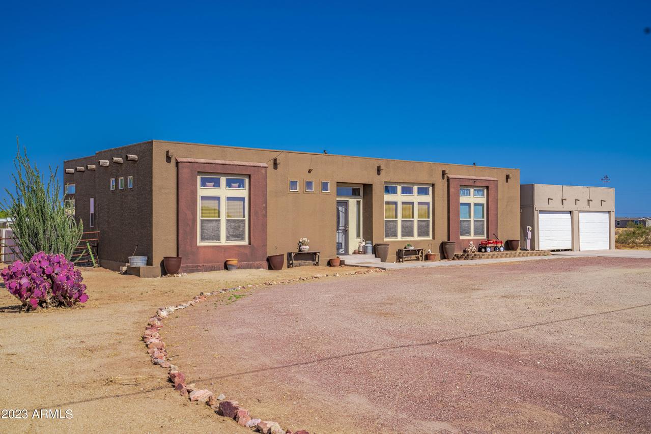 27909 N 195th Ave., Wittmann, AZ 85361