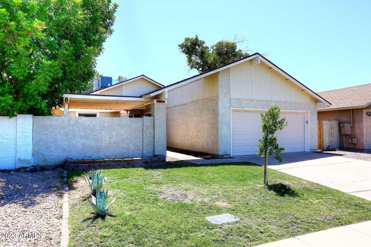 1859 S Cholla, Mesa, AZ 85202