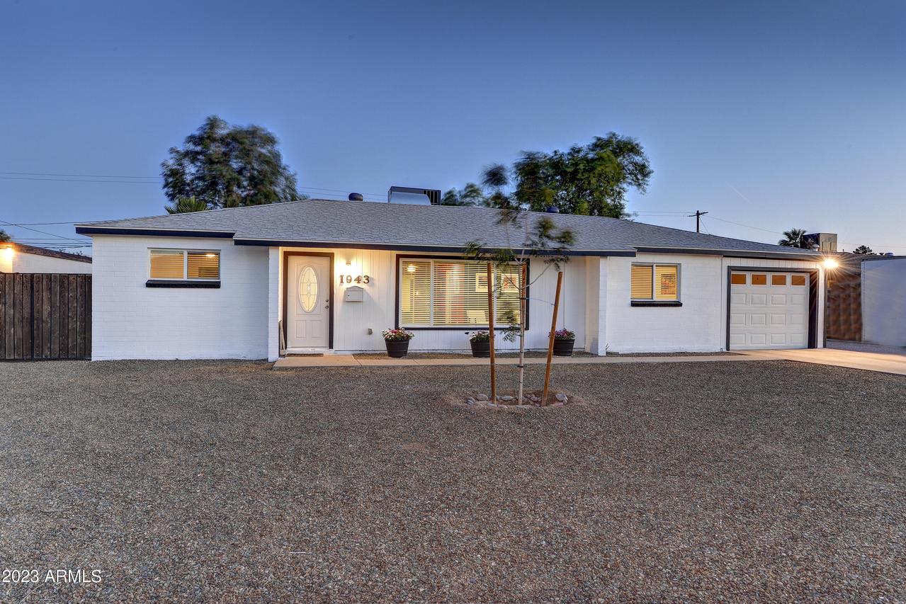 1943 W Luke Ave., Phoenix, AZ 85015