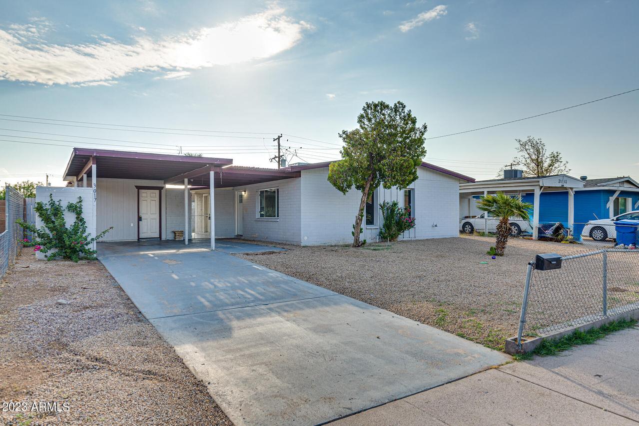 3017 N 81st Dr., Phoenix, AZ 85033