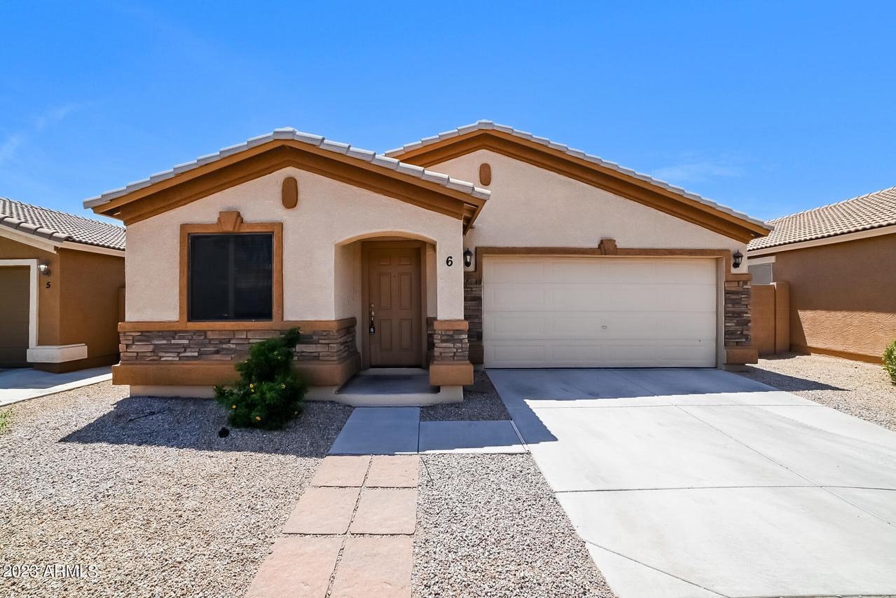 900 W Broadway Ave. #6, Apache Junction, AZ 85120