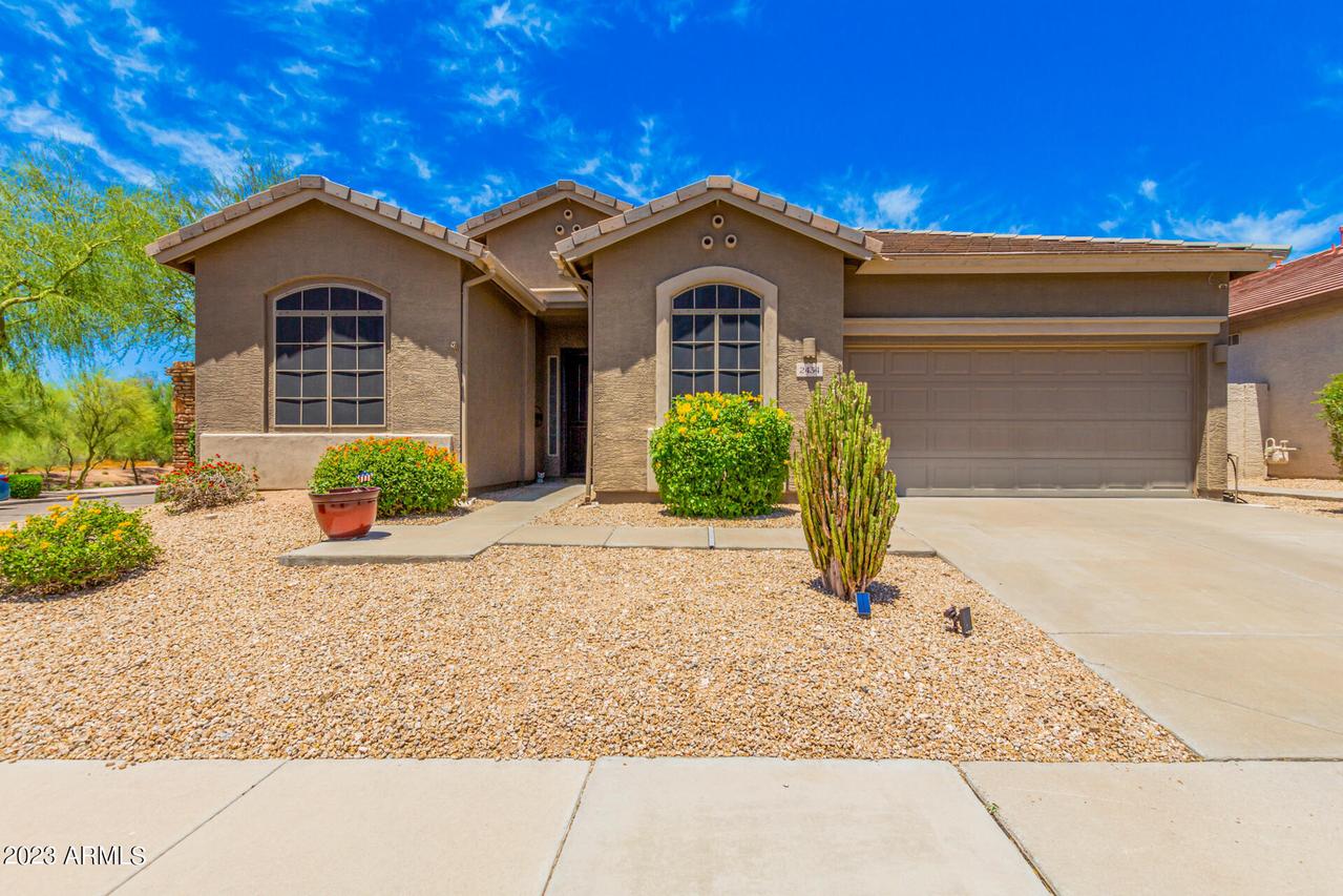 2434 W Red Range Way, Phoenix, AZ 85085