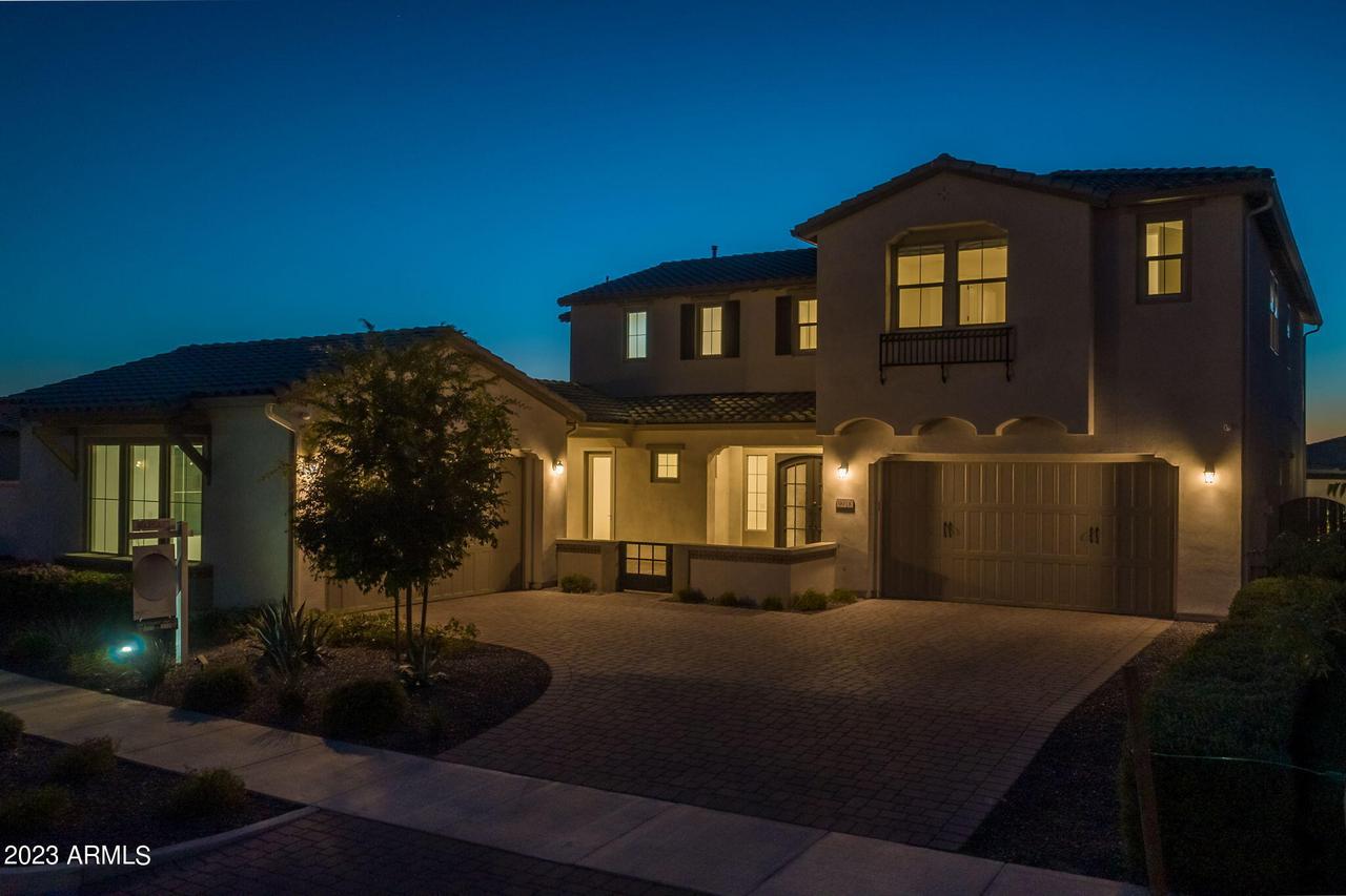 9918 E Rotation Dr., Mesa, AZ 85212