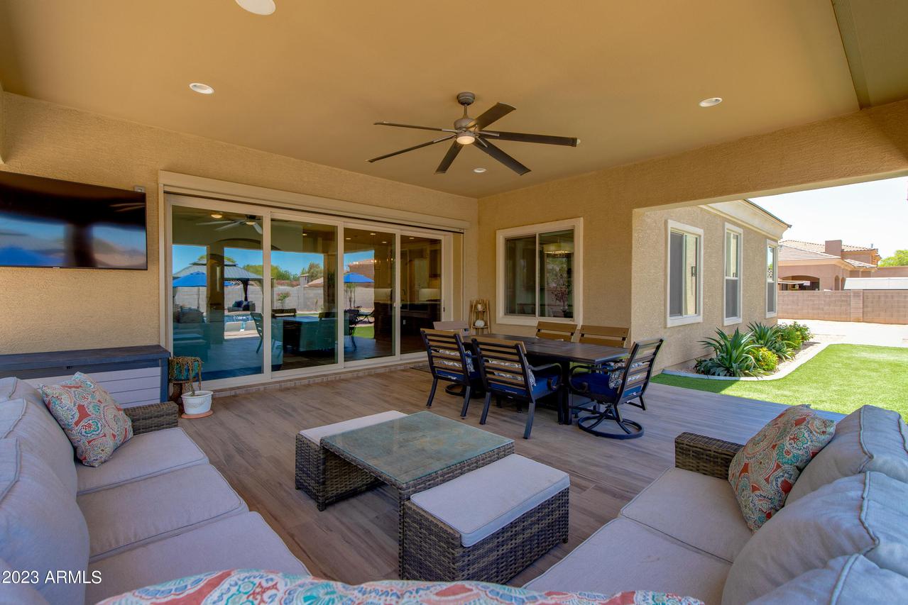 8012 W Morten Ave., Glendale, AZ 85303