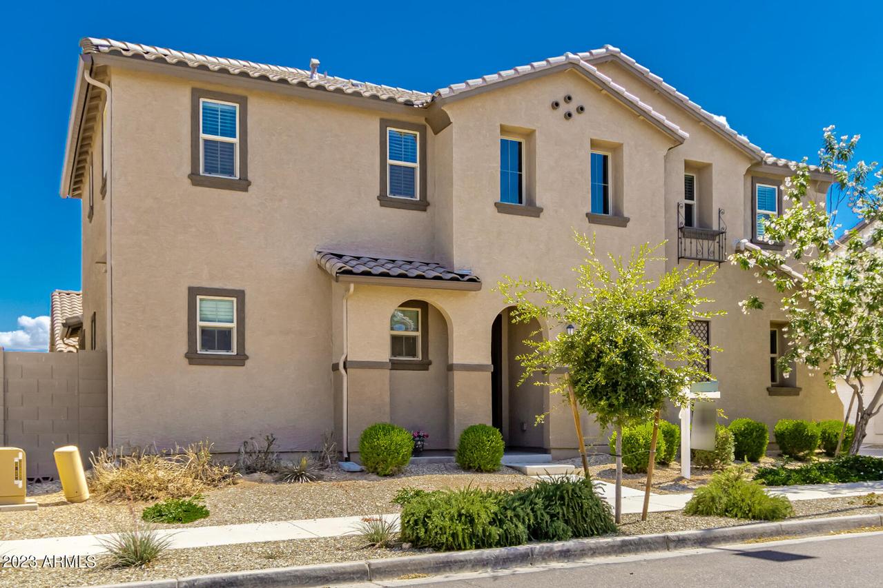 16671 W Jenan Dr., Surprise, AZ 85388