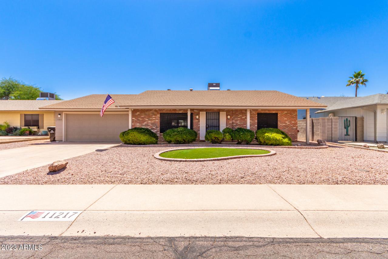 11217 S Iroquois Dr., Phoenix, AZ 85044