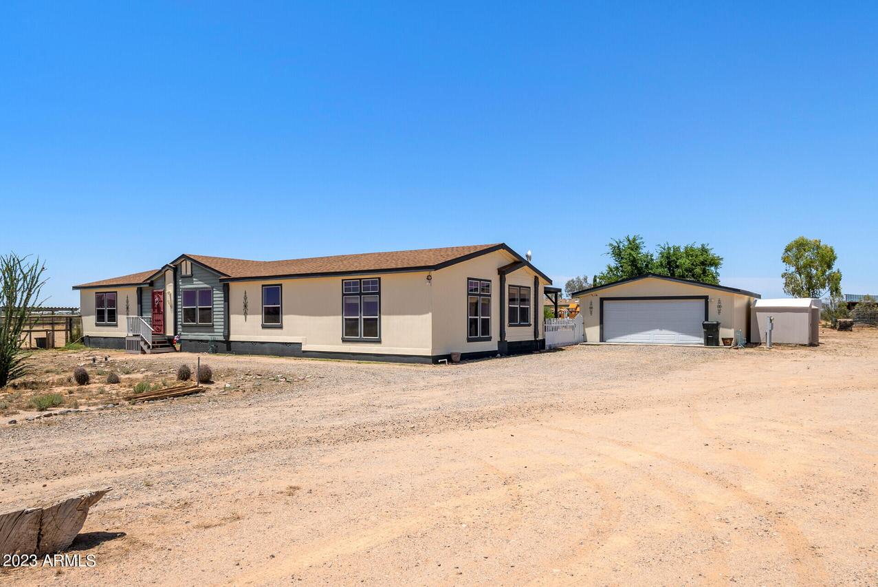 26747 N 231st Ave., Wittmann, AZ 85361
