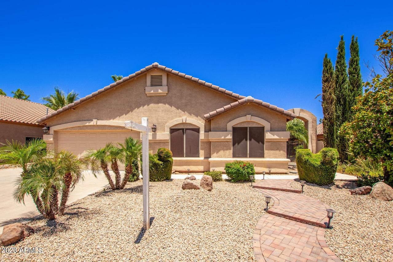 7432 W Aurora Dr., Glendale, AZ 85308