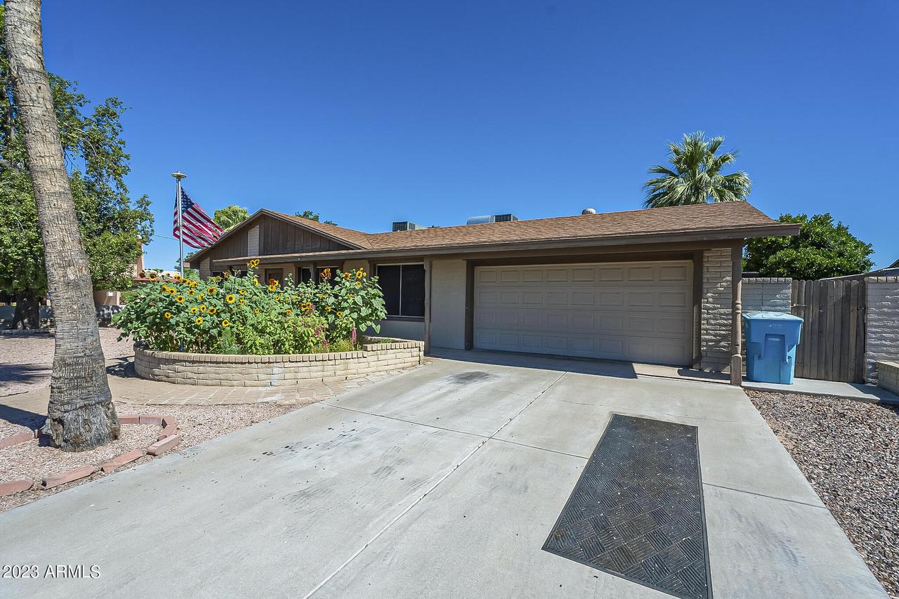 2324 W Cactus Rd., Phoenix, AZ 85029