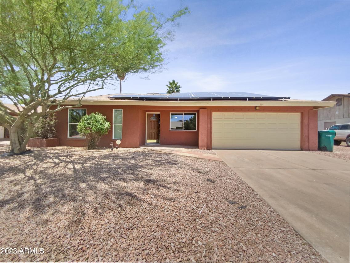 814 E Garnet Ave., Mesa, AZ 85204