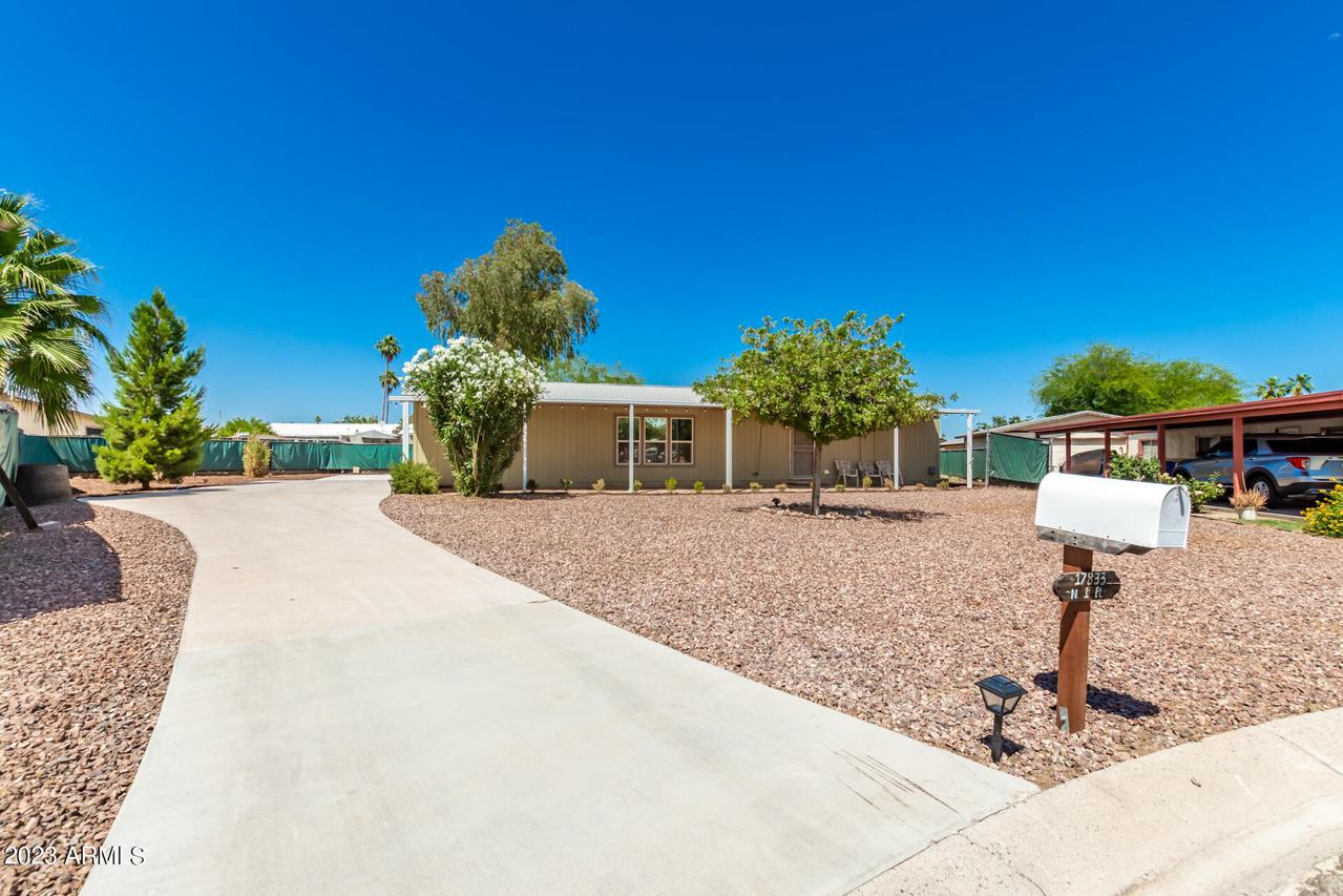 17833 N 1st Pl., Phoenix, AZ 85022