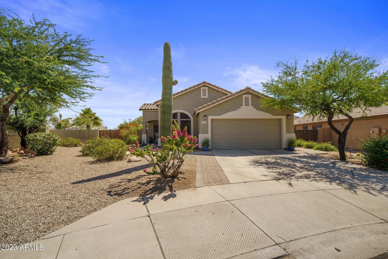 1422 N Sierra Heights Cir., Mesa, AZ 85207