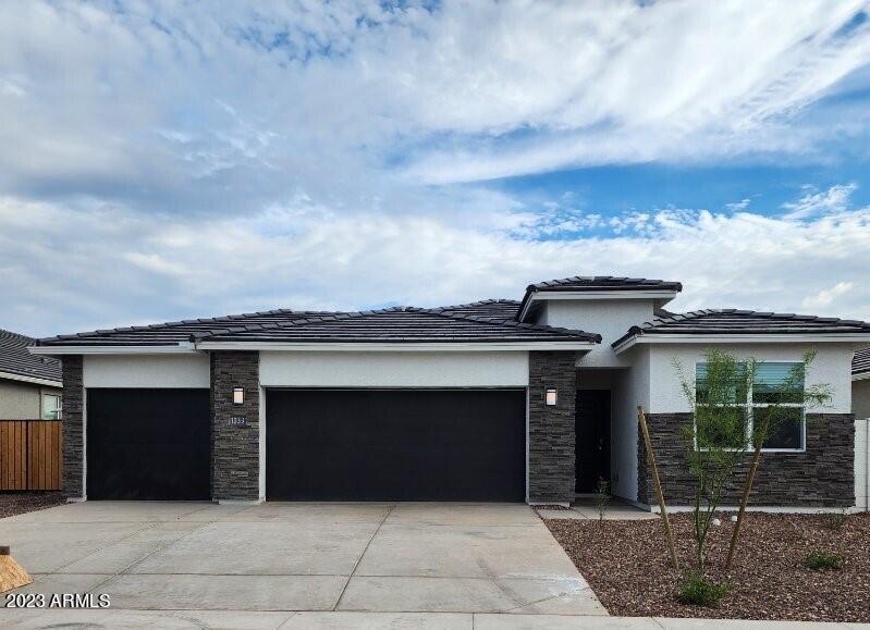 10331 W Tamarisk Ave., Tolleson, AZ 85353