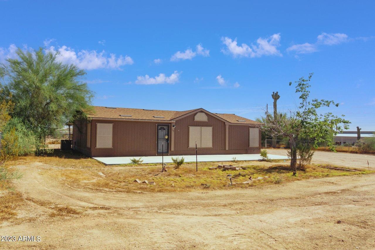 375 W Foothill St., Apache Junction, AZ 85120