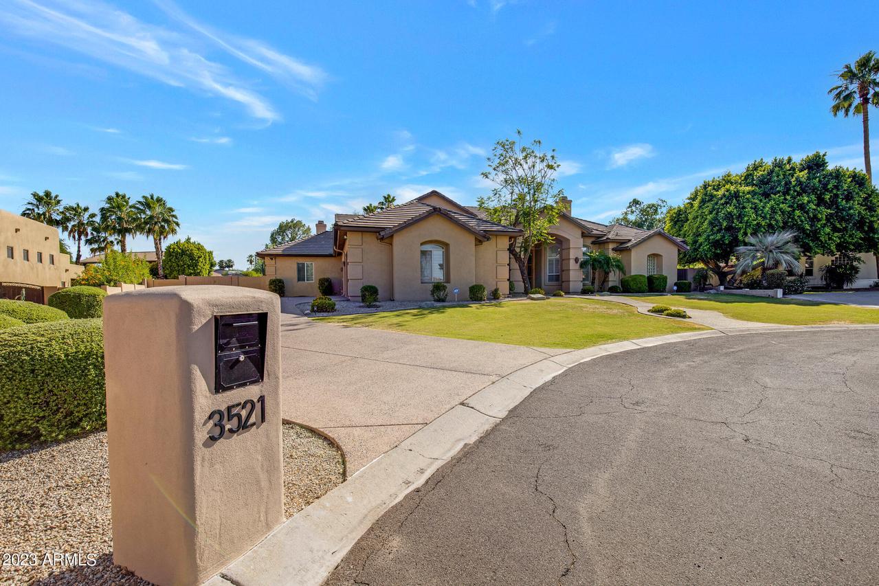 3521 E Hialea Ct., Phoenix, AZ 85044
