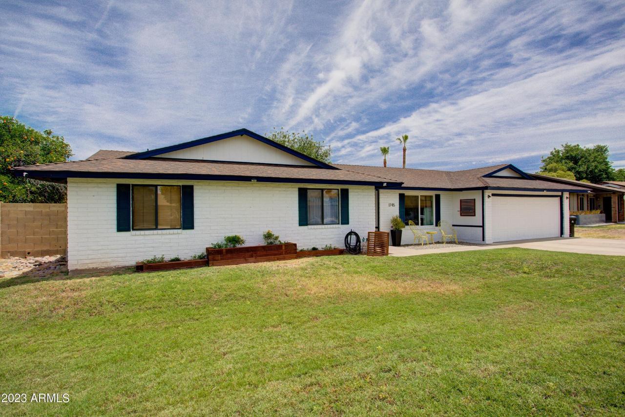 1745 N Silverton Cir., Mesa, AZ 85203