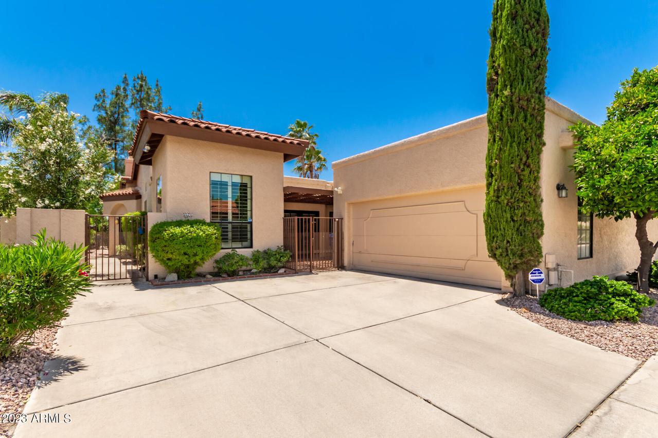5521 E Paradise Dr., Scottsdale, AZ 85254
