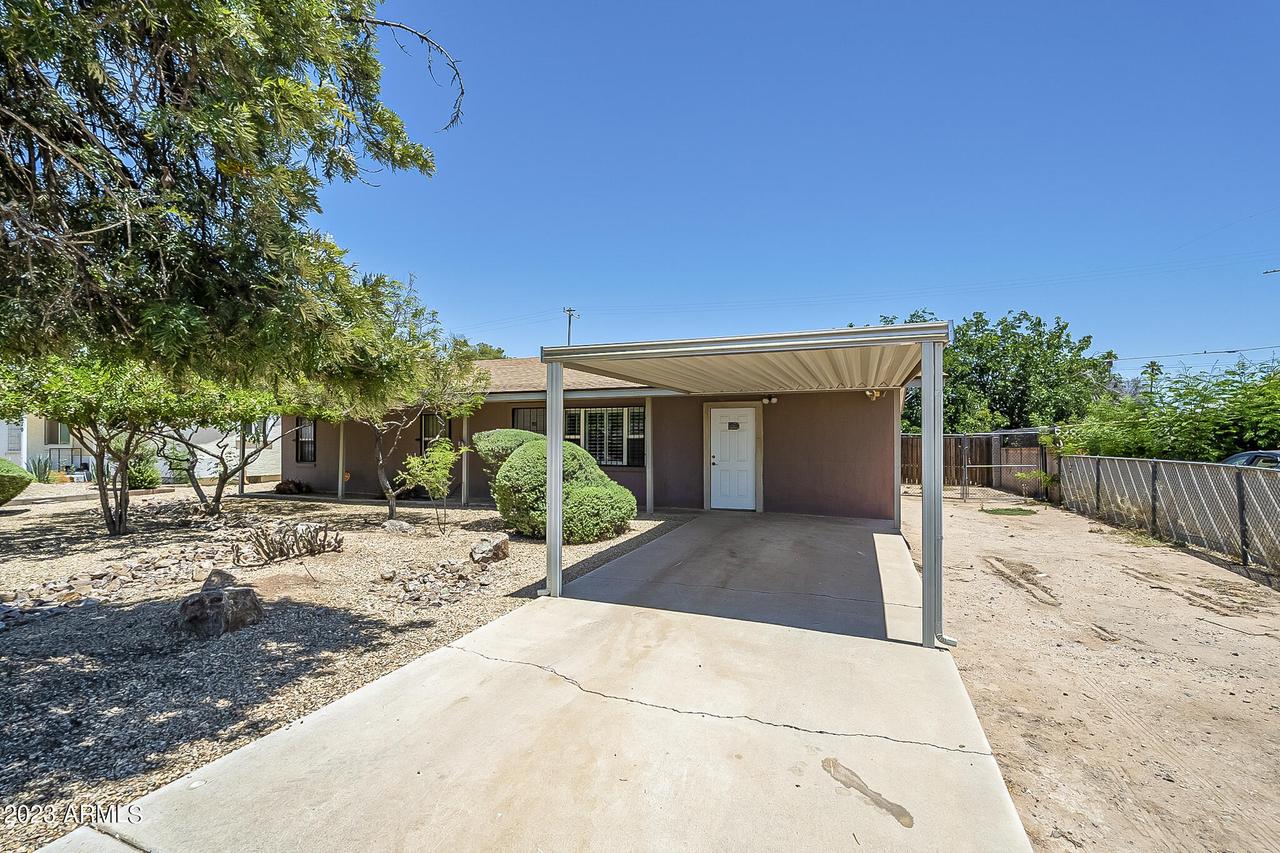 1308 N Center Ave., Casa Grande, AZ 85122