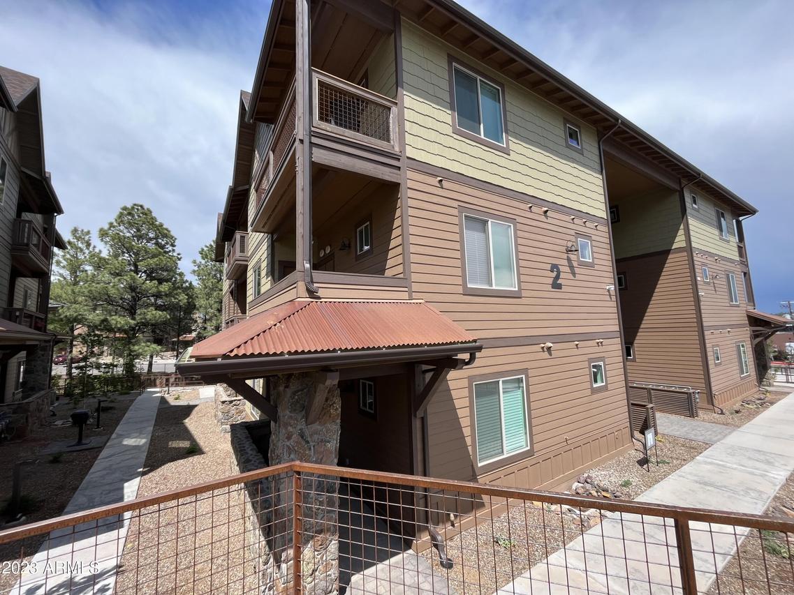 1650 E Ponderosa Pkwy. #306, Flagstaff, AZ 86001
