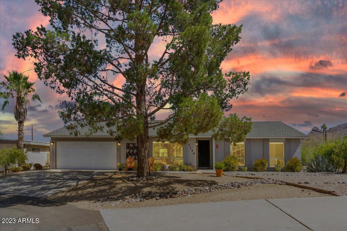 1130 E Village Circle Dr., Phoenix, AZ 85022